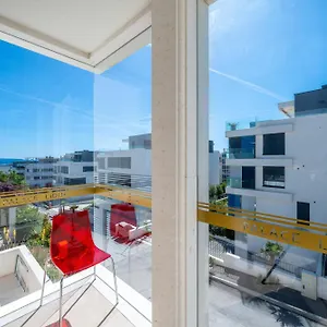  Apartment Palace Lidija