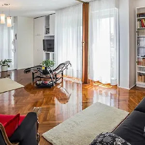  Apartment Milana - Cozy With Free Parking